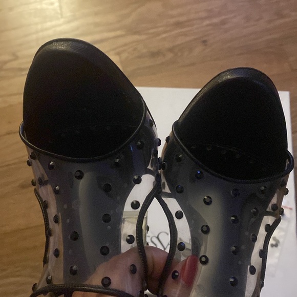 YvesSaintLaurent - Picture 10 of 15